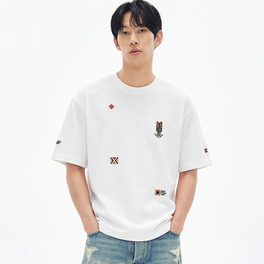 DRONKOO 2026 圆领满身绣民族风图案微阔短袖T恤 商品图2