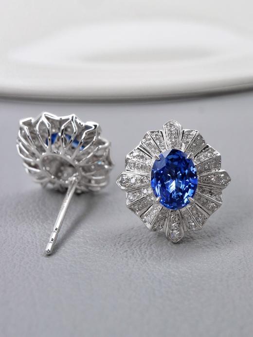 1.63ct蓝宝石耳钉 商品图2