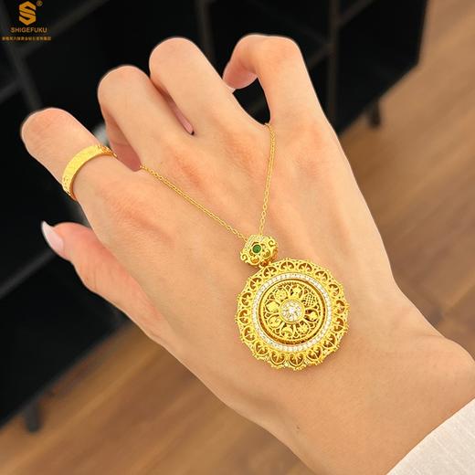 【香港周六福黄金钻石首饰】K金点钻花丝如意可旋转八宝罗盘吊坠（附赠手编皮绳） 商品图3