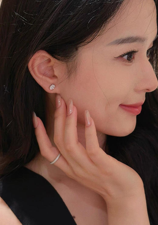 加州小众牌原单LH真钻耳钉 商品图2