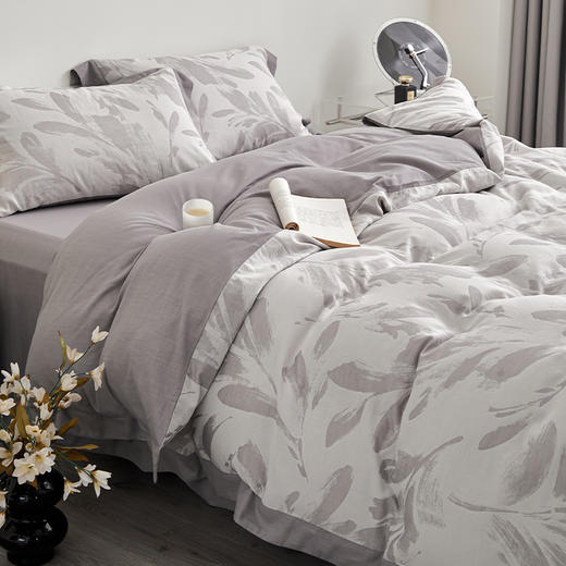 多喜爱 森野双层纱色织提花套件-云墨栖川 【全棉·色织·提花】 【60支高密长绒棉】【三方宽边工艺】【礼盒包装】立体肌理 彰显质感 商品图8