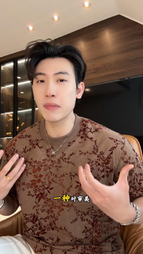 26T188SDSA男装2026新款高贵轻奢美式复古植绒花卉设计圆领短袖T恤百搭 商品图0