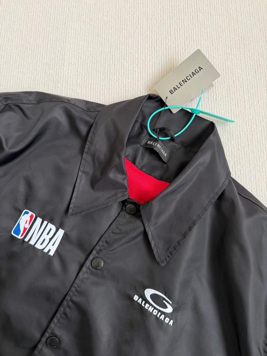 巴黎世家 BALENCIAGA | NBA 26SS 联名教练夹克 商品图5