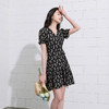三彩2026夏季新款碎花连衣裙法式V领收腰A字裙短裙S 商品缩略图1