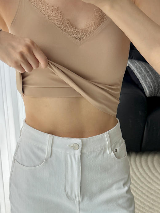 「工厂团购上新」 春夏蕾丝边百搭吊带背心 自带胸垫 商品图2