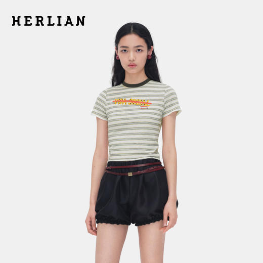 HERLIAN 2026年夏季新品签字系列百搭修身显瘦女士短袖T恤 商品图0