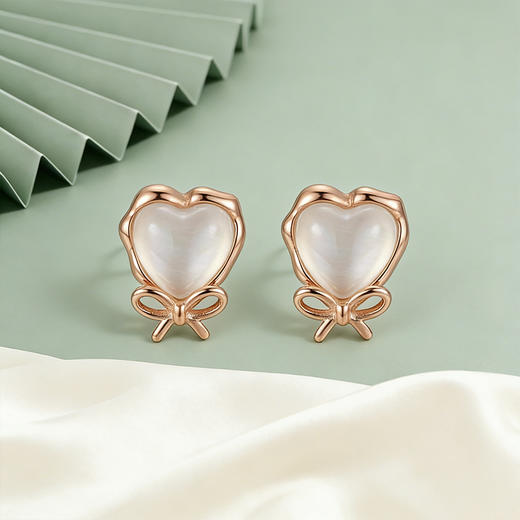 【宏艺珠宝】迷你·桃心蜜语·银s925耳饰 商品图3