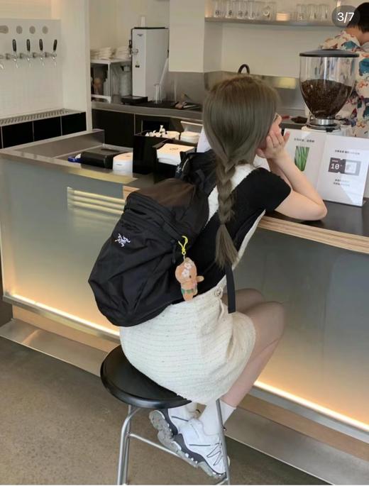 一店k （贸易单回流！仅售72小时！）多巴胺户外必备新配色来啦！ins博主都爱的双肩包！茑家 Heliad 15L 轻量防泼水 户外登山背包 商品图2