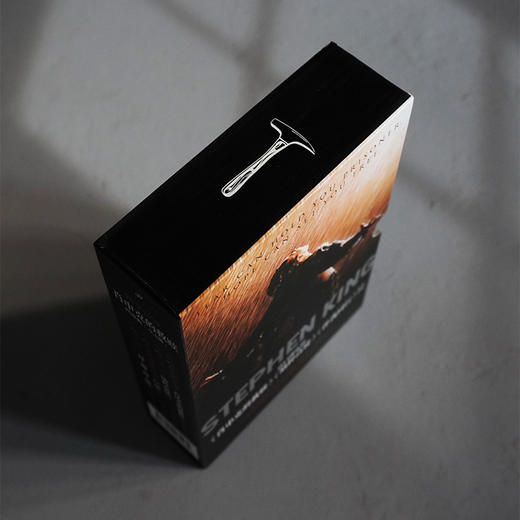 肖申克的救赎四部曲（全4册）函套版 斯蒂芬金4种张力十足人性叙事 每册都是直击心灵的不朽经典 高口碑“完美的影片”《肖申克的救赎》原著小说，深藏比电影更震撼的细节！ 商品图8