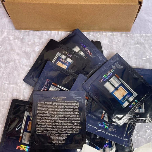 LaPrairie莱珀妮鱼子酱精华粉底液片装2ml 商品图1