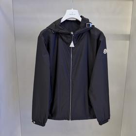 男款logo连帽外套he018