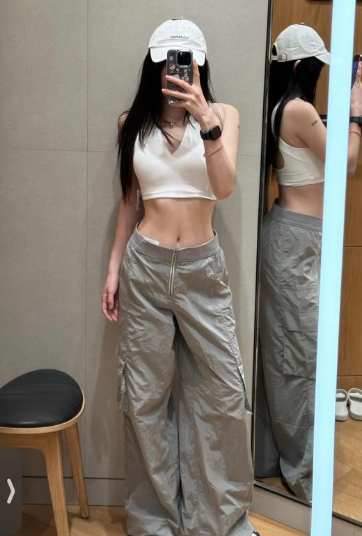 露露乐蒙 Lightweight 系列 SS24 Woven 纯色轻盈版高腰阔腿工装裤 商品图1