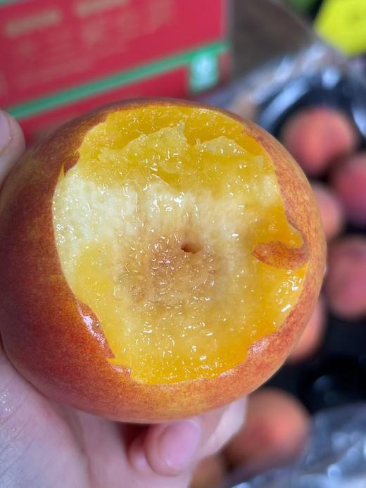 【进口】澳洲黄肉水蜜桃，可以撕皮哦，桃香浓郁，鲜甜多汁，口口回味。 商品图4