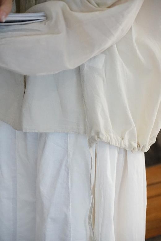 AEQUAMENTE 轻薄毛边领解构衬衫 商品图2