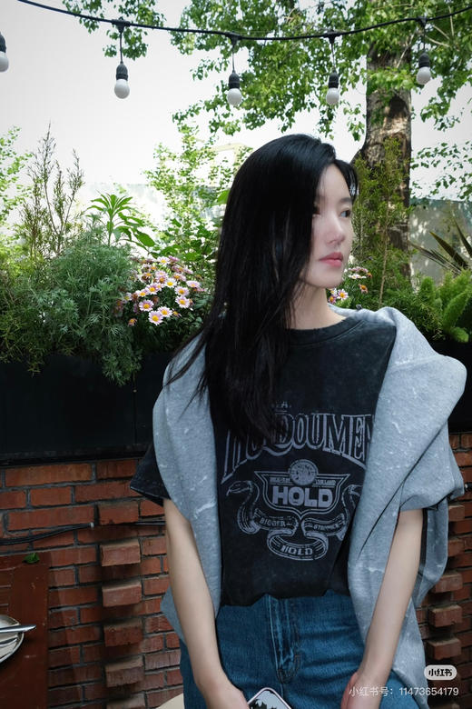 十个勤天的牌子后陡m* 纯元，春夏日常系列，休闲 美式 植绒徽标logo，重磅水洗做旧工艺 男女同款 宽松 纯棉 短袖～ 商品图4