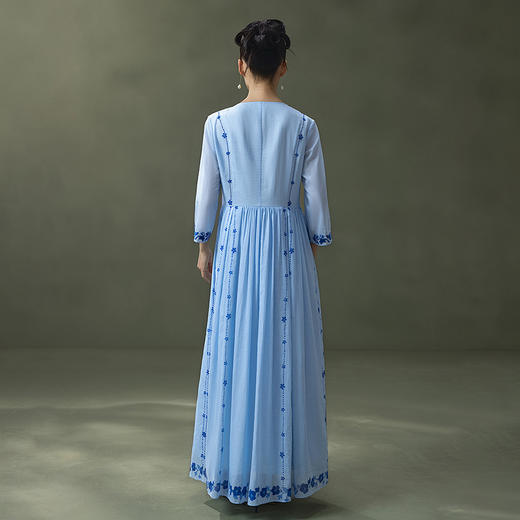 【林栖设计小店】明月花|远空蓝绒绣肌理复古2026夏新款婴儿棉连衣裙子 商品图6