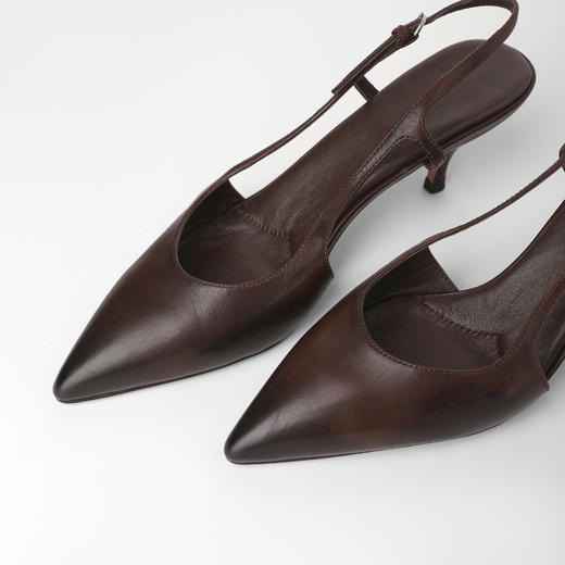 ROMI STUDIO“气质名片”头层牛皮复古手工擦色高跟鞋 RWDSP31667 商品图2