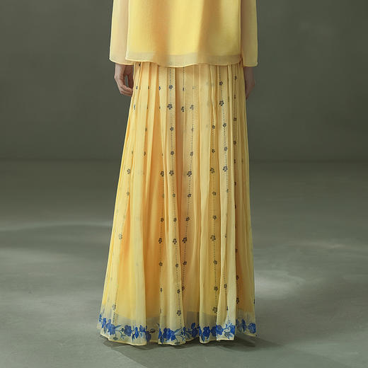 【林栖设计小店】松黄漫庭|桑蚕丝复古优雅百搭2026夏新款绒绣半身裙子 商品图6