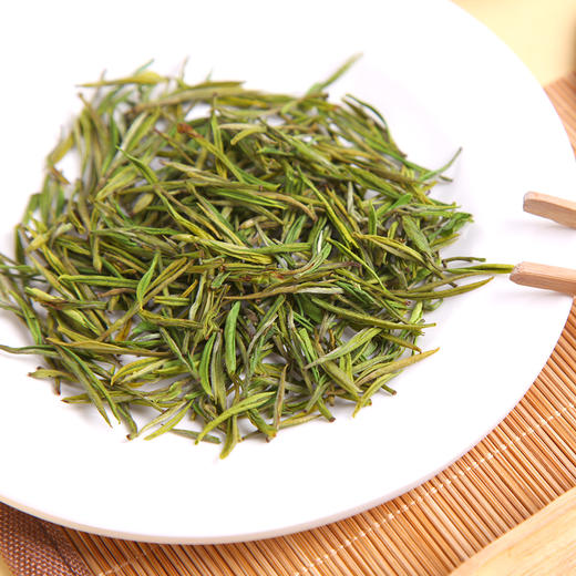 热卖中！！【 四标一码一监制认证 非遗大师监制 】2026新茶 白帝明前安吉白茶 商品图3