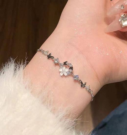 YW买手优选ins精致多款轻奢蝴蝶爱心手链171157441（预售3-5天发货） 商品图5