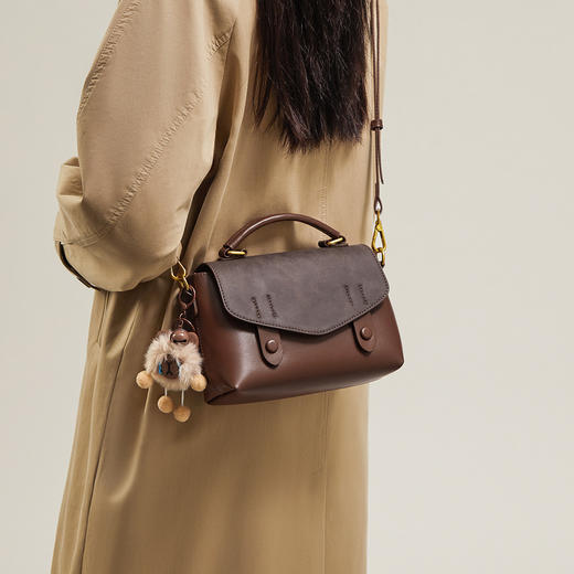 FCPH1583DBJCX4 15MINS 百丽国际旗下轻奢剑桥包包2025新款单肩包斜挎女包手提小方包【21cm*8cm*15cm】 商品图4