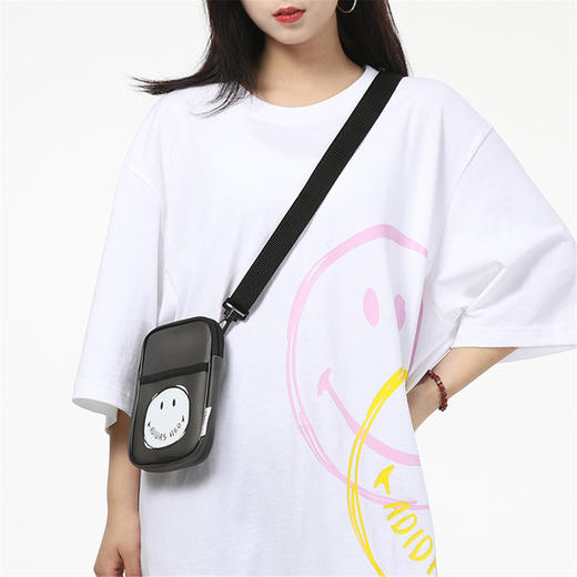 4064052315273 ADIDAS NEO 秋季时尚男女款腰包笑脸印花休闲包 商品图3