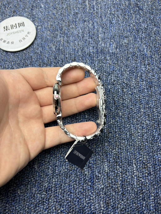 原单阿玛尼AR11686 粉色满天星 女士腕表
机芯：原装进口石英机芯 商品图4