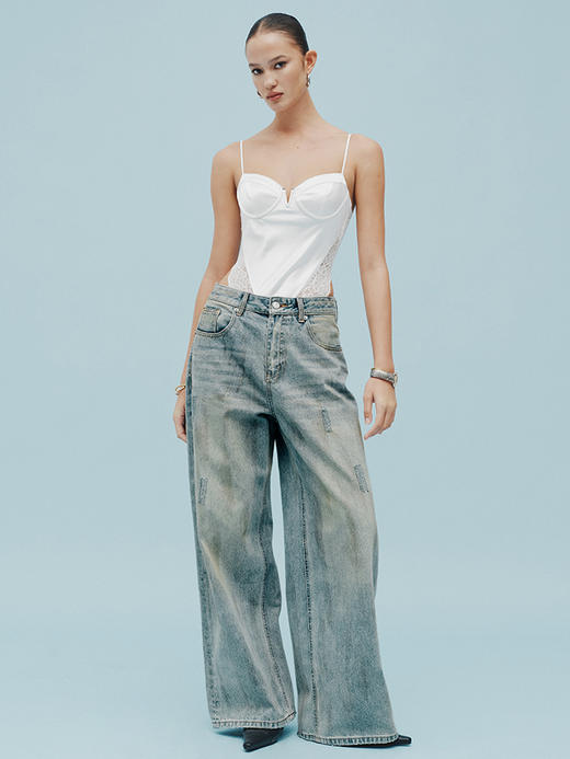 TR她热 冷感辣妹 白色缎面拼接蕾丝修身性感显瘦小V领连体衣上衣 预售 商品图4