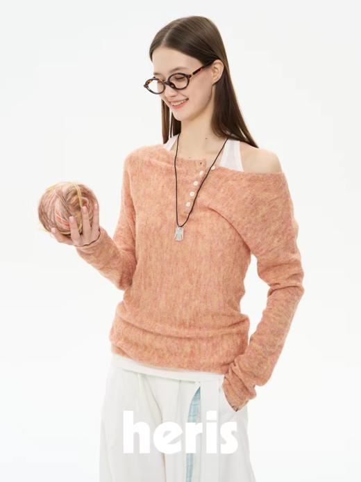 heris/H61105/空气感轻透针织 杂花羊驼羊毛 一字领上衣 挂脖背心套装 商品图0