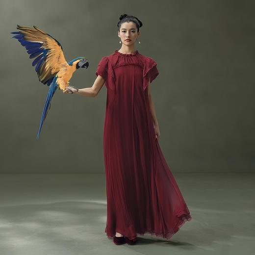 【林栖设计小店】榴花灼灼|酒红金线人丝提花拼飞片2026夏新款连衣裙 商品图4