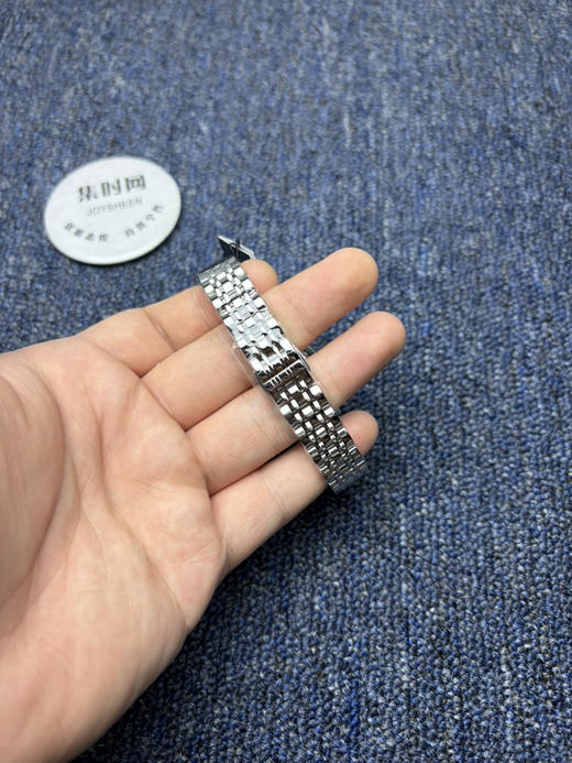 原单阿玛尼AR11686 粉色满天星 女士腕表
机芯：原装进口石英机芯 商品图6