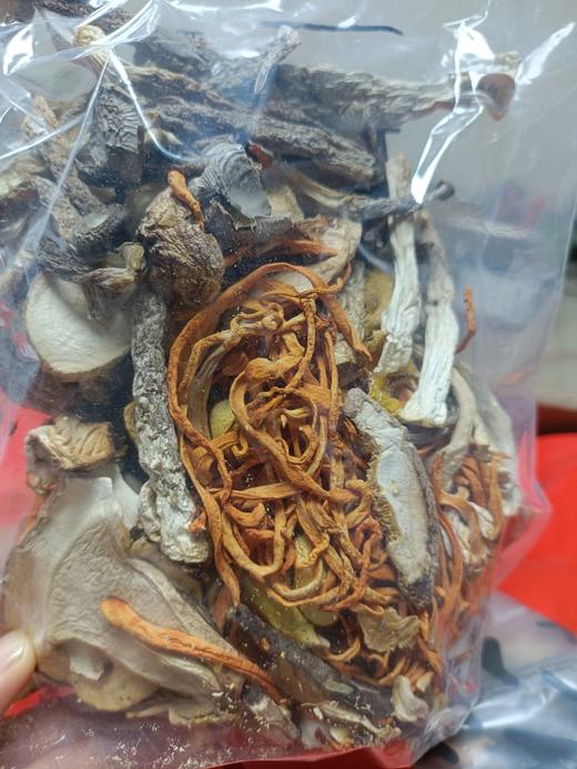 【品质升级】云南野生菌汤包80克/袋 内含足足4朵羊肚菌 易鲜得商城定制 商品图6