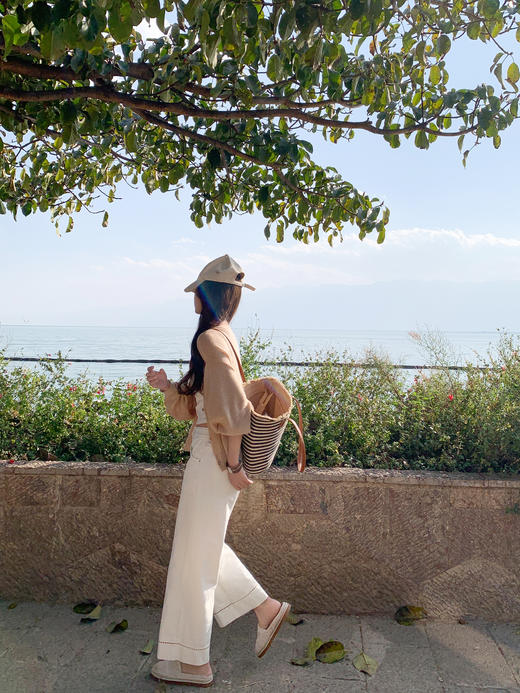 <曾小咸推荐>4.2现货秒杀 ！微信超特价！2色九分阔腿牛仔裤 日常189.99 立减100 秒杀89.99！！卡其色开衫秒杀59.99！！ 商品图6