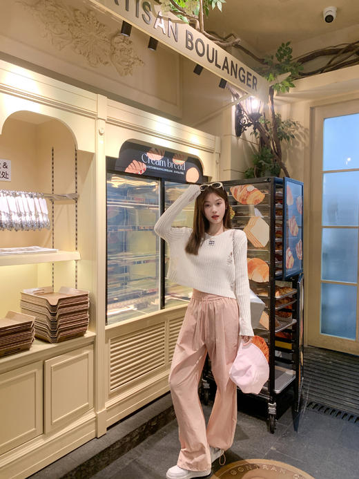 <曾小咸推荐>4.2现货秒杀 ！微信超特价！韩系2破洞针织衫 日常119.99 立减70 秒杀49.99！！ 商品图5