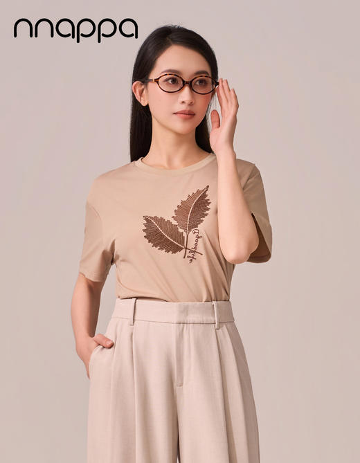 线绣叶子圆领女上衣CA7346 商品图1