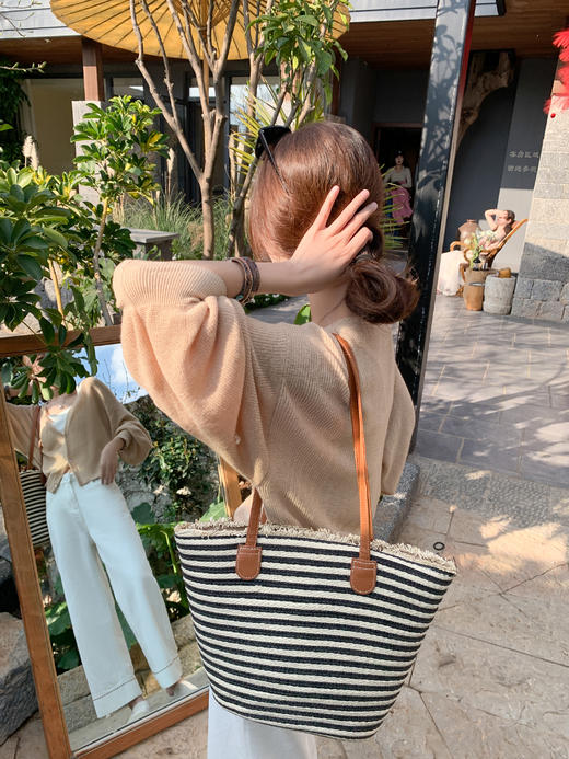 <曾小咸推荐>4.2现货秒杀 ！微信超特价！2色九分阔腿牛仔裤 日常189.99 立减100 秒杀89.99！！卡其色开衫秒杀59.99！！ 商品图8