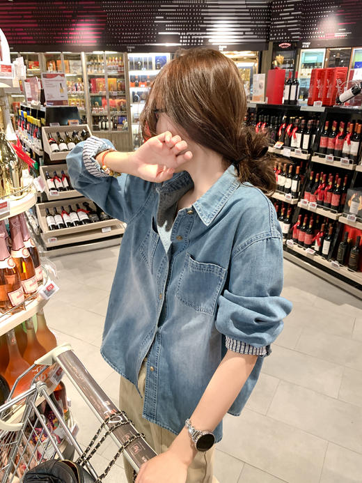 <曾小咸推荐>4.2现货秒杀 ！微信超特价！韩系做旧牛仔蓝衬衫（不含披肩） 日常229.99 立减120 秒杀109.99！！ 商品图5