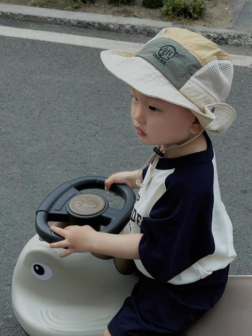 向全世界麻麻安利☀️【蝶时舞·儿童沐夏系列速干两戴渔夫帽】🥰简直太好看了 🔥大帽檐，有效遮挡紫外线，侧边镂空设计，整片透气孔 大热天也不闷汗，长时间佩戴也干爽舒服 商品图5