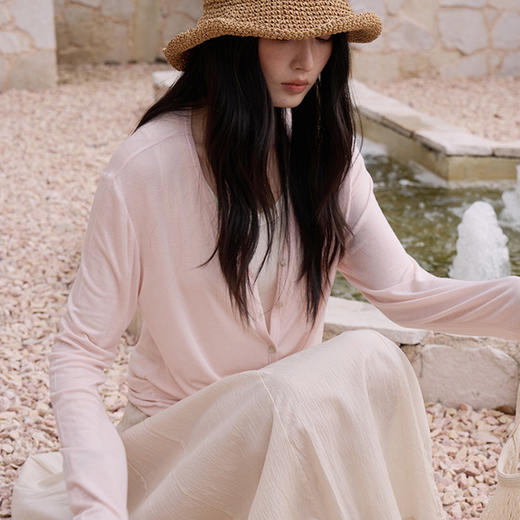 2026 新款 天丝莫代尔开衫女 春夏蚕丝羊毛亲肤轻薄纽扣长袖针织上衣 商品图0