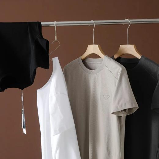 【yz-2605】男子新款夏日简约棉质休闲圆干短袖T恤！！ 商品图1