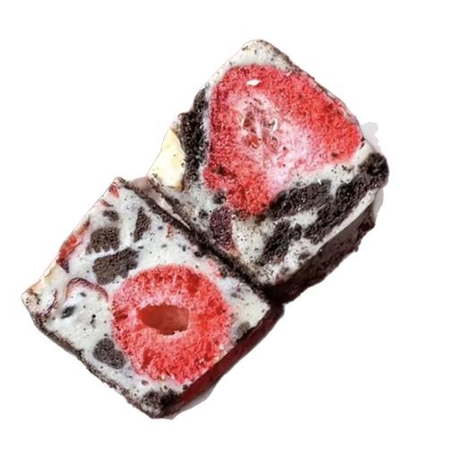 奥利碎巧克力味草莓羊奶芙网红休闲零食雪花酥草莓干糕点心 代发 商品图4