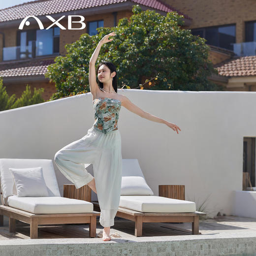 爱暇步2026春夏新款度假风印花瑜伽抹胸背心绑带设计带胸垫瑜伽服 商品图4