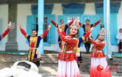 【暑期盛夏伊犁房车亲子营】--早鸟拼团立减1000！ 商品图1