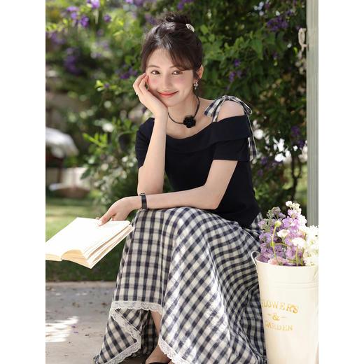 鹿向南【0405/20:00新品前1小时7折限100件】藏蓝色T恤半身裙套装 商品图1