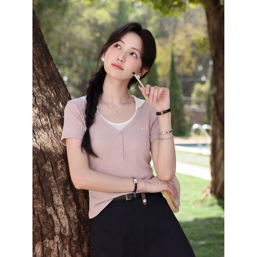 鹿向南【0405/20:00新品前1小时7折限量100件】假两件粉色T恤短袖 商品图0