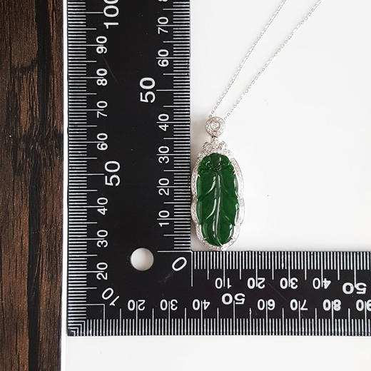 【天然正品】A货翡翠AU750收藏级白金镶钻镶天然细腻满绿冰种叶子造型（金枝玉叶）翡翠吊坠项链41.5*16.9*7.8MM（皆取最大值）131125AH21 商品图2