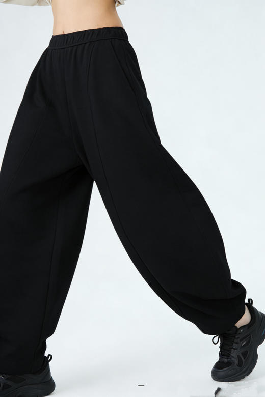 水淼春夏新款2026显瘦时尚薄料花苞裤2241 商品图2