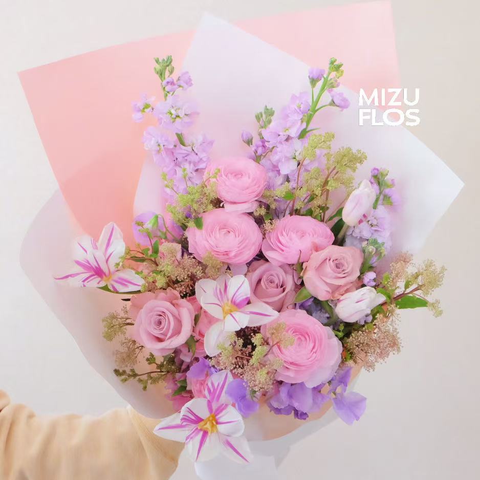 / 淡 香 浅 颂 /（今日现花）