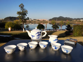 釉下青花茶具套组