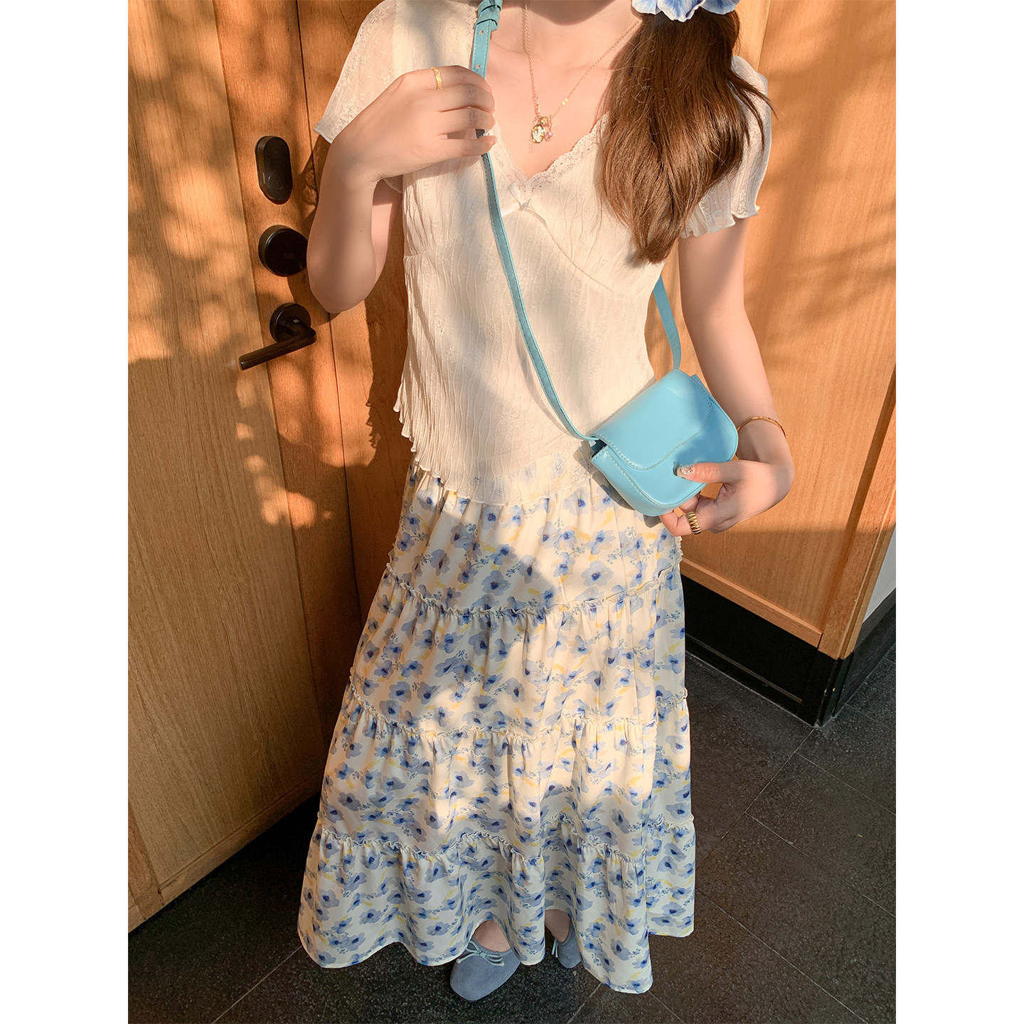 <曾小咸推荐>4.3现货秒杀 ！微信超特价！韩系碎花半身裙 日常199.99 立减120 秒杀79.99！！